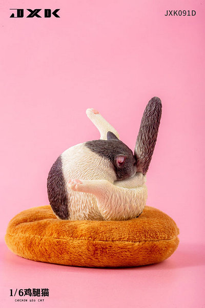 1/6 毛づくろい中の猫 D 白/グレー（JXK-091D）